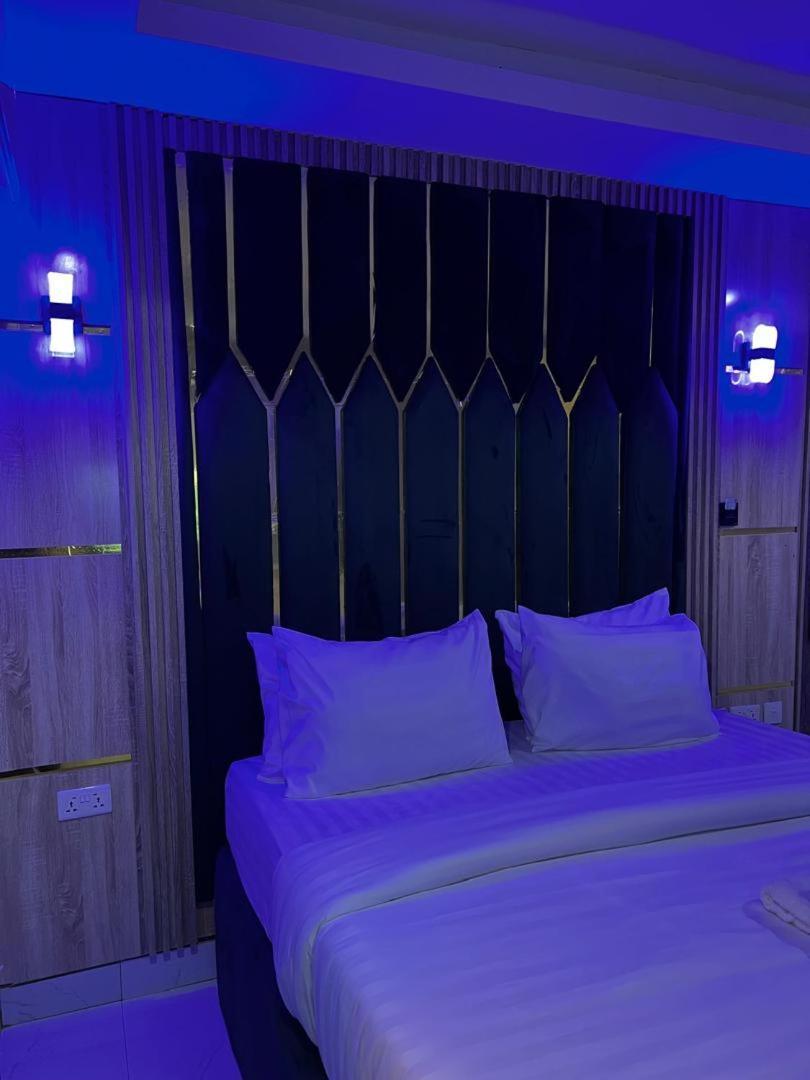 Villa Palazzo Hotel 2 イケジャ エクステリア 写真